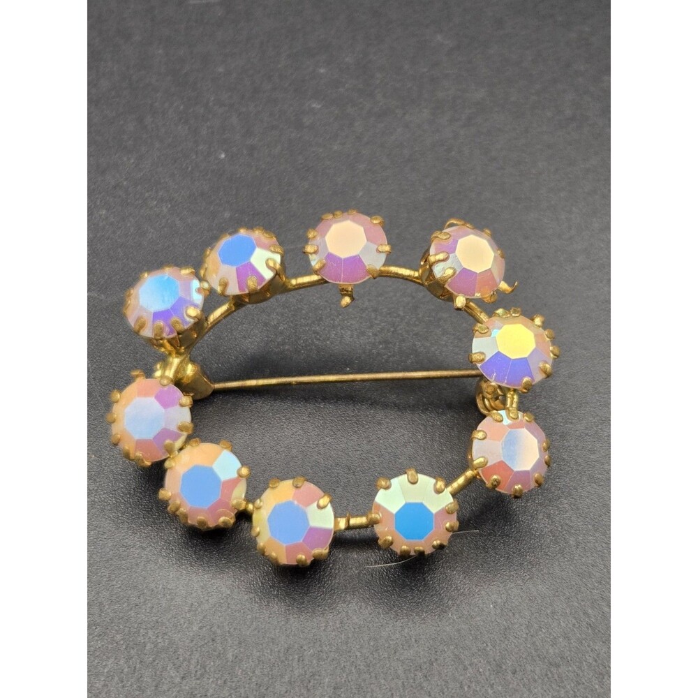 Vintage Aurora Borealis Faceted Gold Toned Oval Brooch Pin 1.5” Sparkly 60s-70s